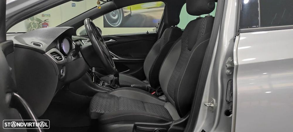 Opel Astra 1.2 Turbo - 17