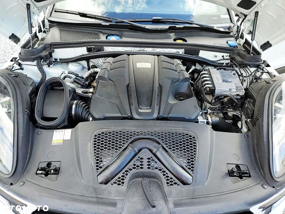 Porsche Macan - 12