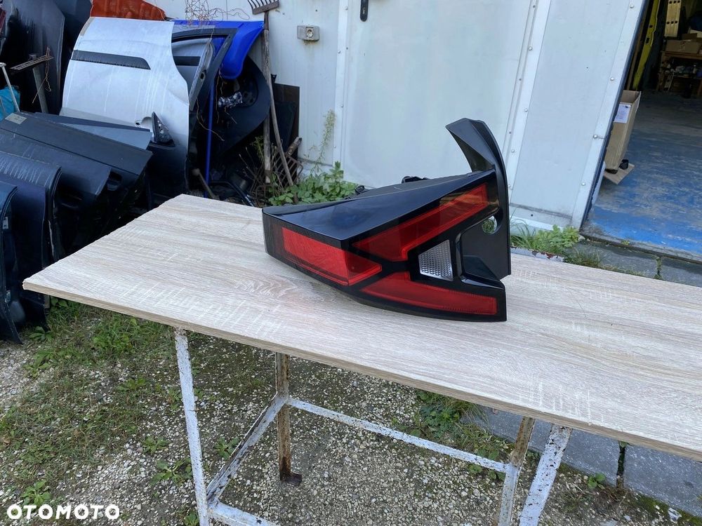 LAMPA TYŁ TYLNA LEWA DACIA DUSTER III 265559174R - 1