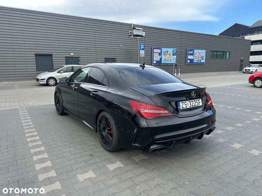 Mercedes-Benz CLA - 4