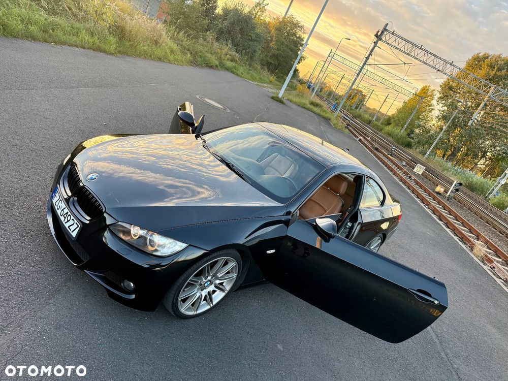 BMW 3 Series 2007 photo 2