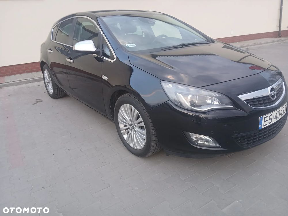 Opel Astra 1.7 CDTI DPF Cosmo - 1