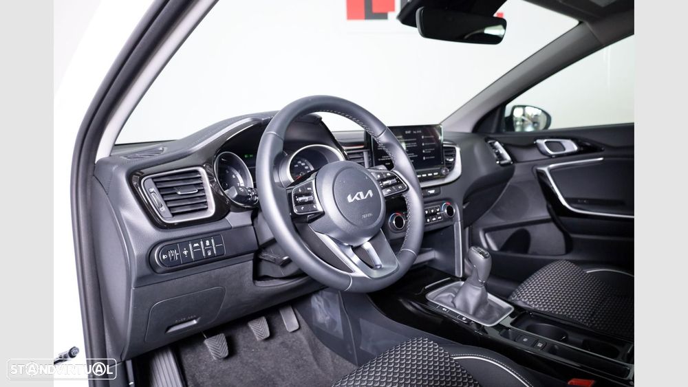 Kia XCeed 1.0 T-GDI Drive - 10