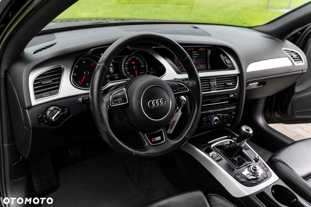 Audi A4 Avant 2.0 TDI DPF S line Sportpaket - 32
