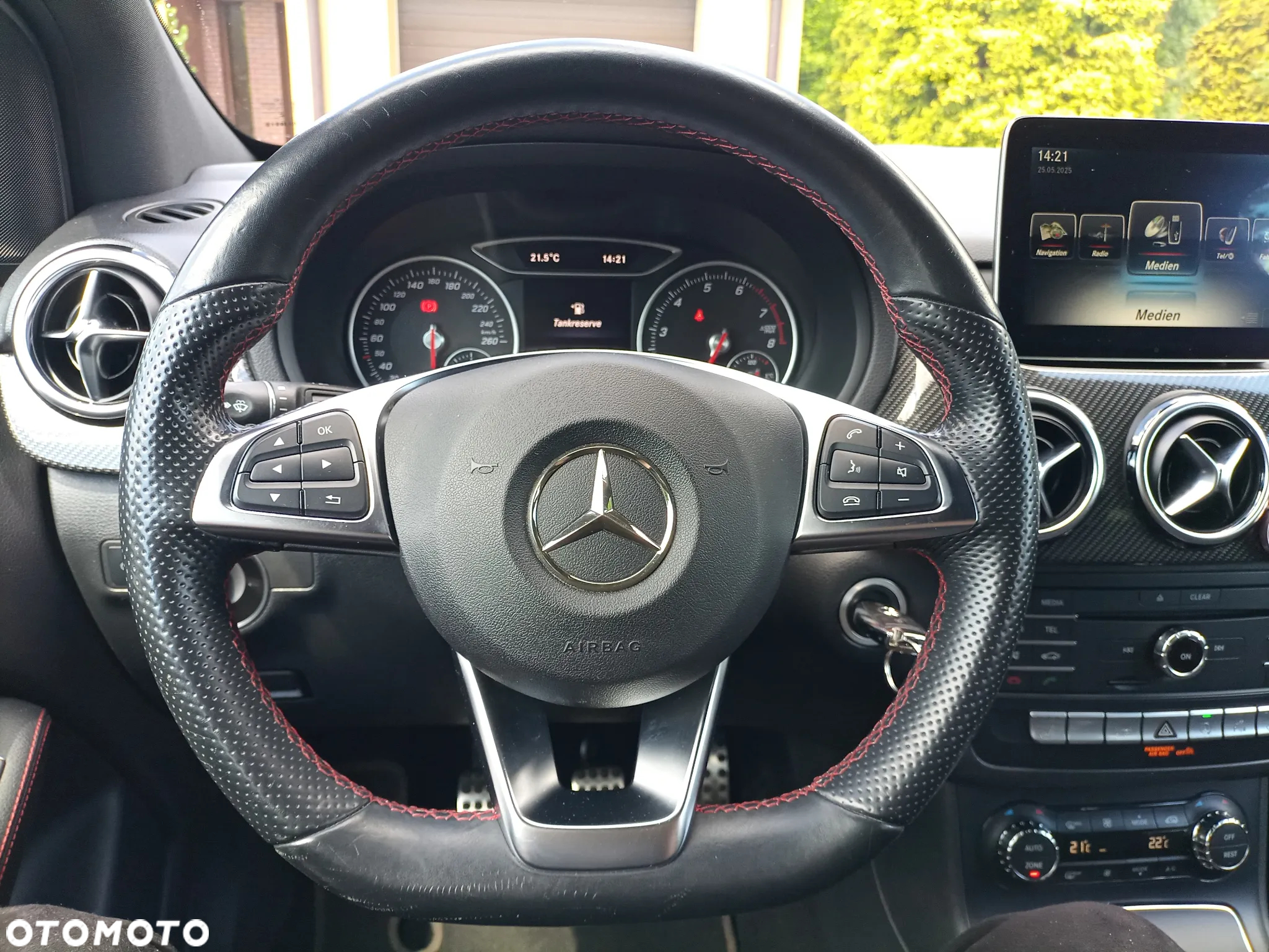 Mercedes-Benz Klasa B 180 AMG Line - 16