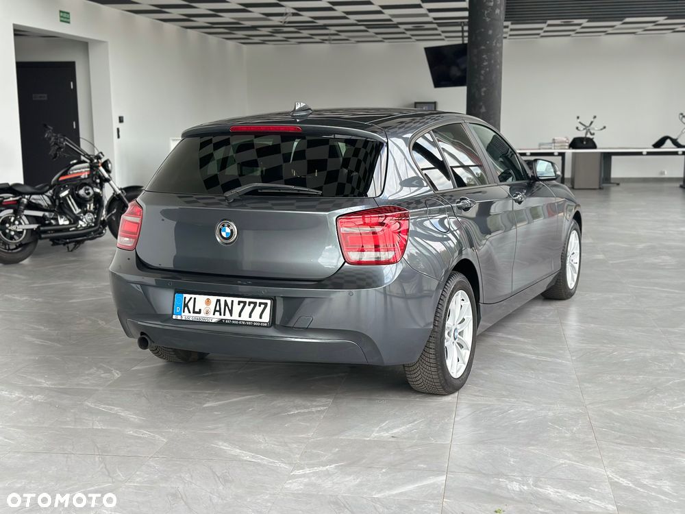 BMW Seria 1 116i - 10