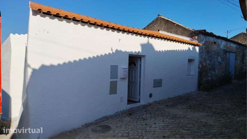 Moradia terrea renovada zona de Runa - Grande imagem: 5/5