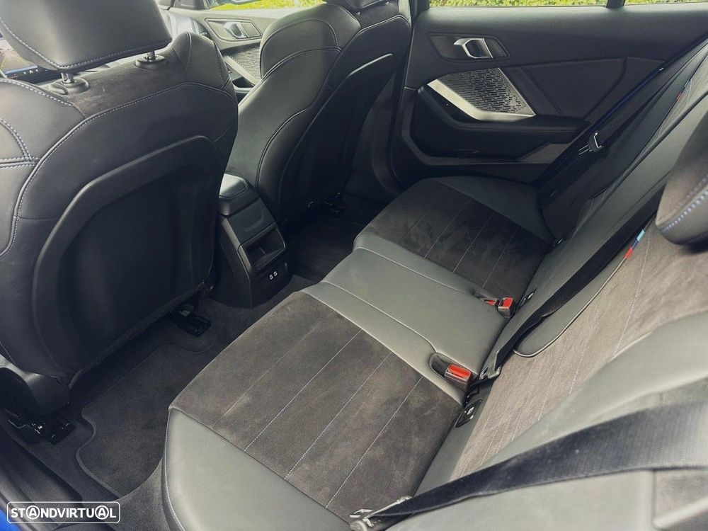 BMW 116 d Pack Desportivo M Auto - 28