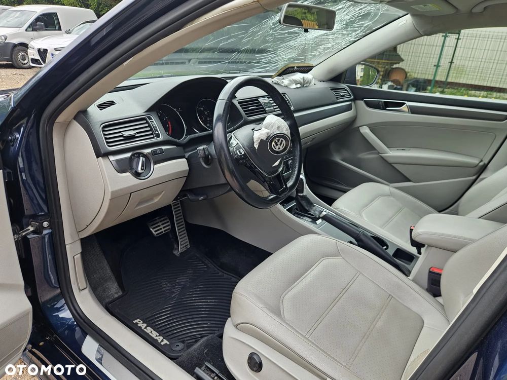 Volkswagen Passat 2.0 TSI Elegance DSG - 20