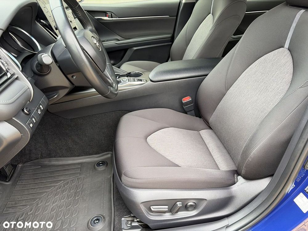 Toyota Camry 2.5 Hybrid Comfort CVT - 5