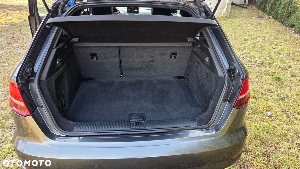 Audi A3 Sportback 1.6 TDI (clean diesel) S line Sportpaket - 30