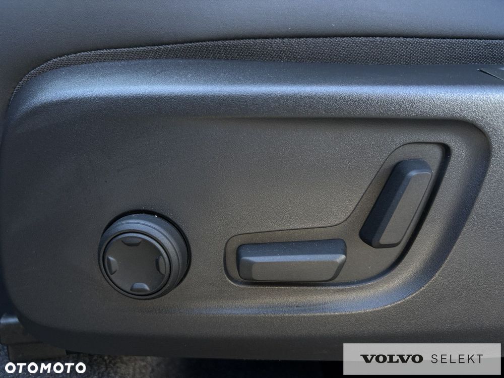 Volvo XC 40 - 19