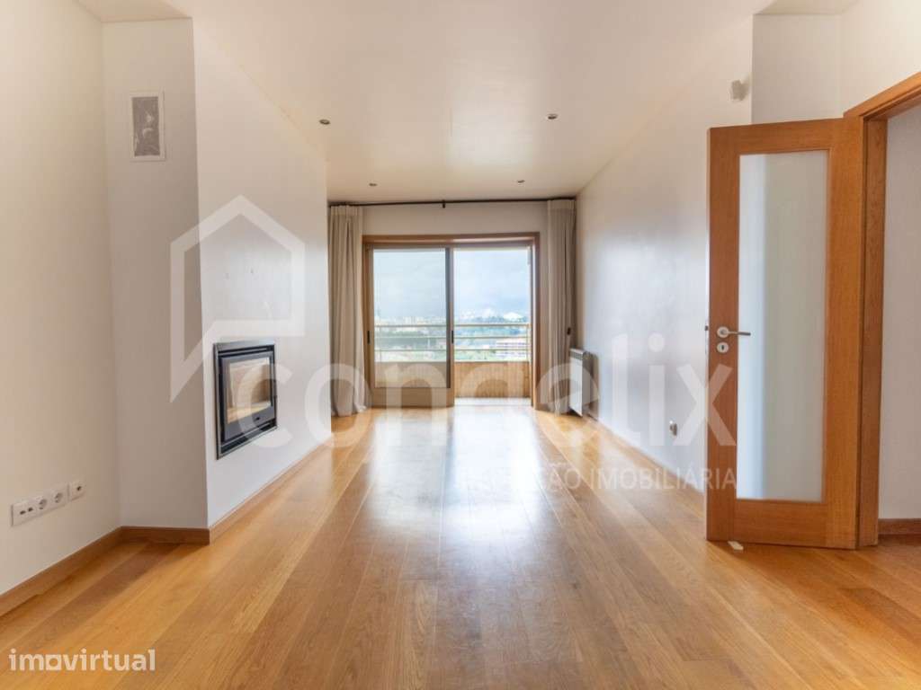 Excelente apartamento T2 perto do Arrábida Shopping - Grande imagem: 2/28