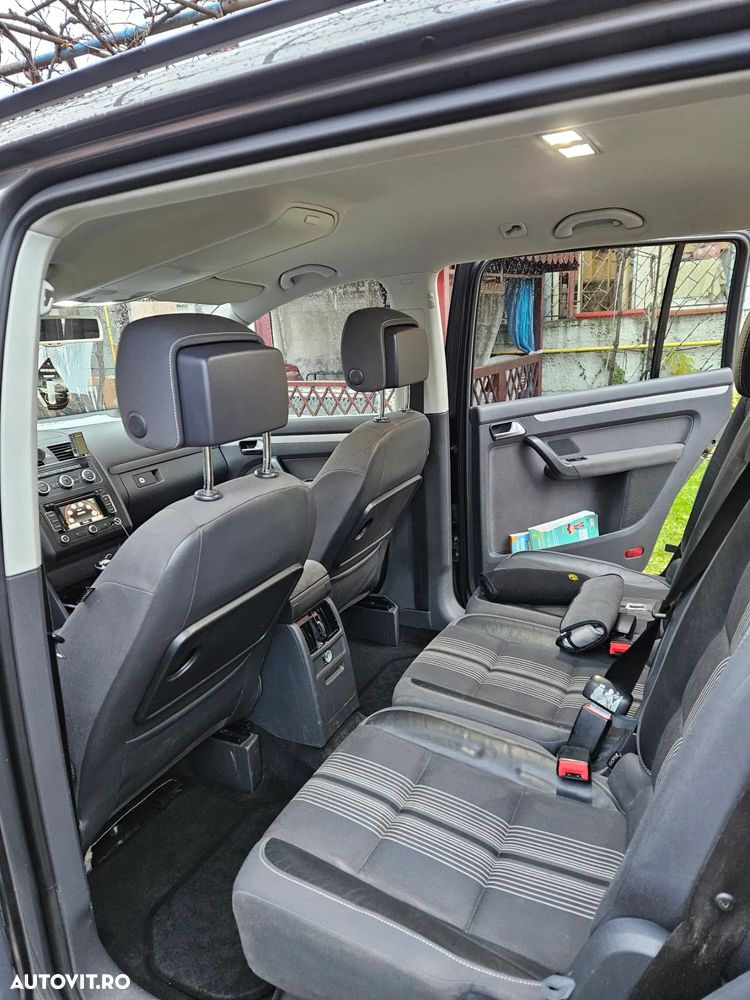 Volkswagen Touran 1.6 TDI DPF MATCH - 8