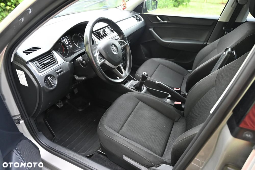 Skoda RAPID 1.2 TSI Ambition - 20
