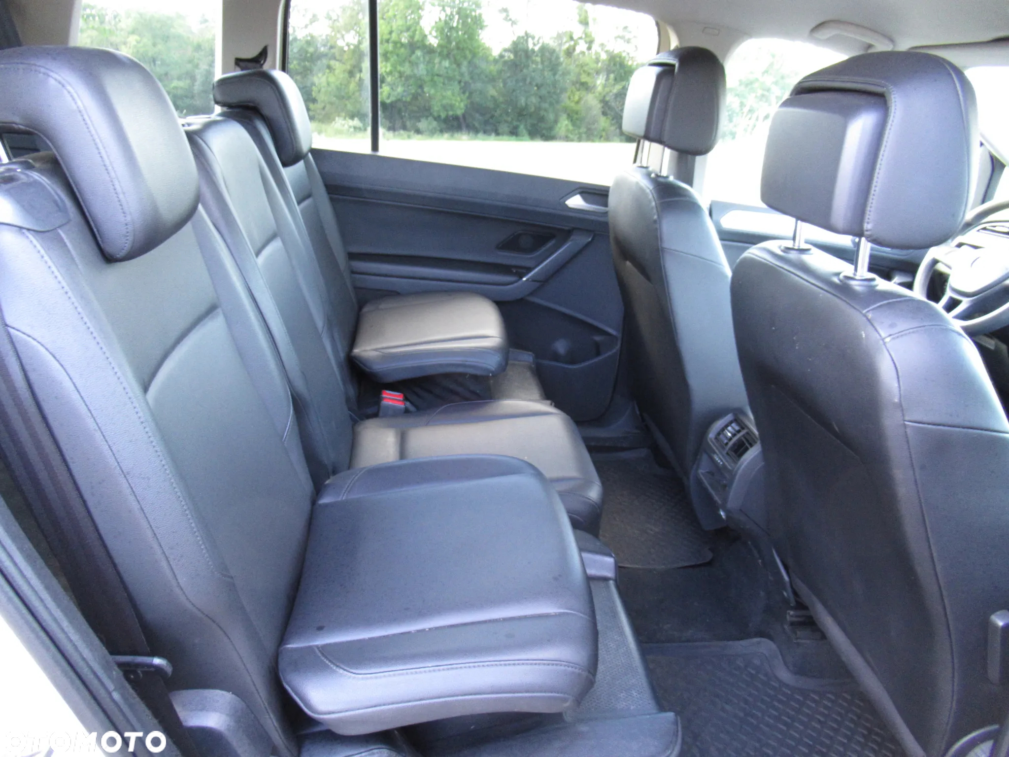 Volkswagen Touran 2.0 TDI BMT Comfortline DSG - 6