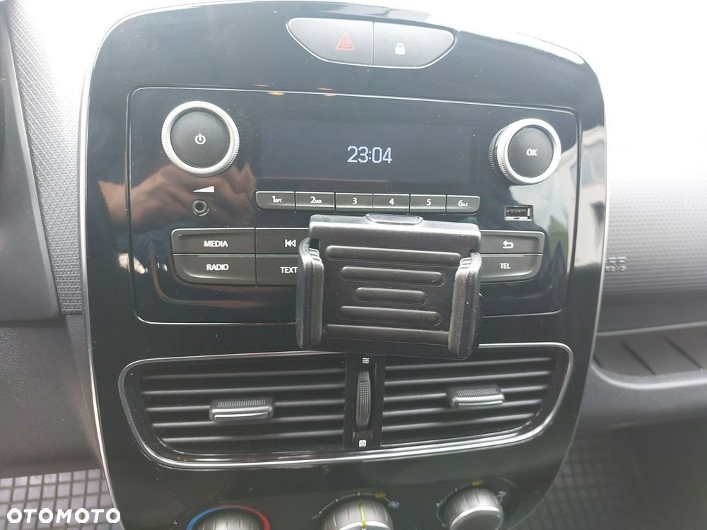 Renault Clio - 18