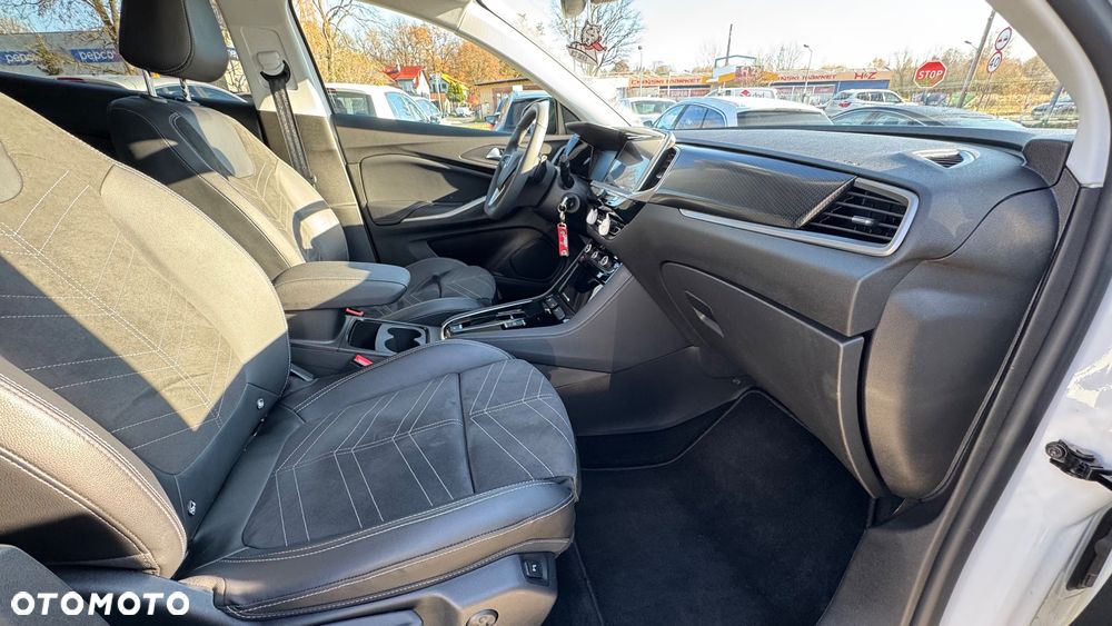 Opel Grandland 1.2 DI Automatik GS Line - 13