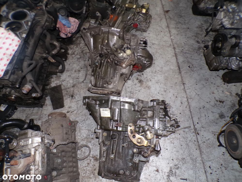 Skrzynia biegów Peugeot Citroen 2.0 HDI 307 407 20MB16 20MB01 - 1