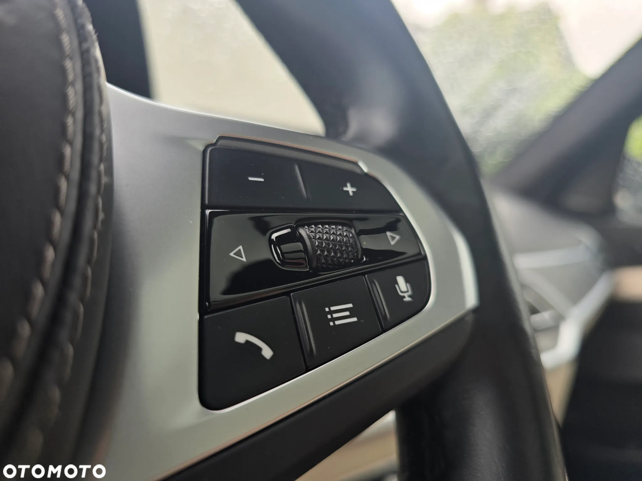 BMW X7 M50i sport - 28