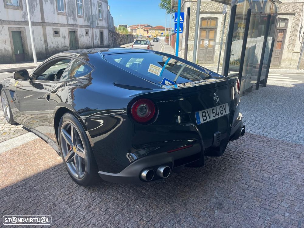 Ferrari F12 Berlinetta Hele - 5