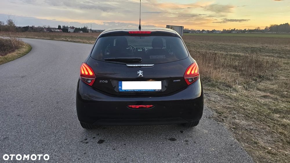 Peugeot 208 1.2 PureTech Allure S&S - 9
