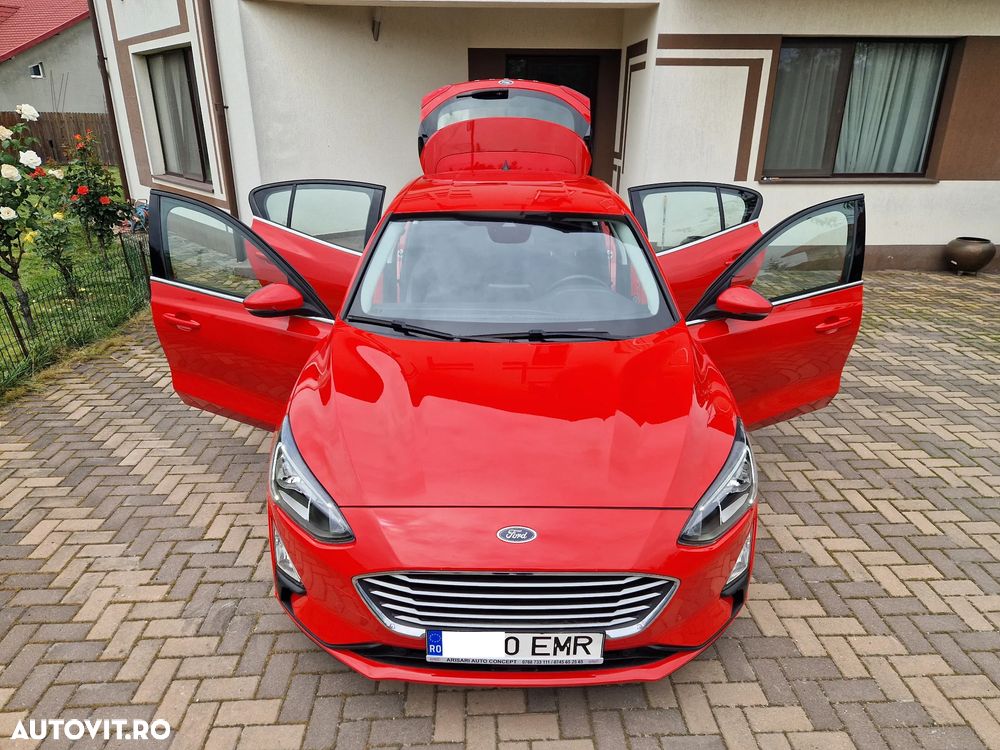Ford Focus 1.0 EcoBoost Titanium - 28