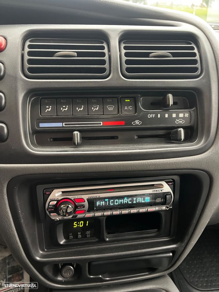 Suzuki Grand Vitara Metal Top 2.0 TDi - 18