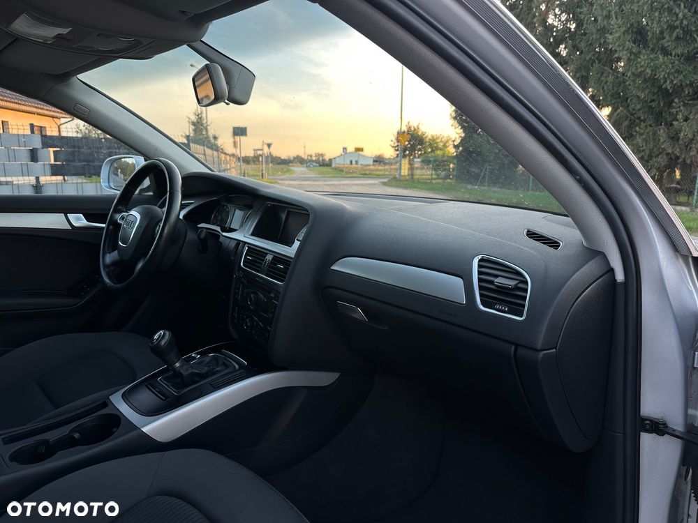 Audi A4 Avant - 14