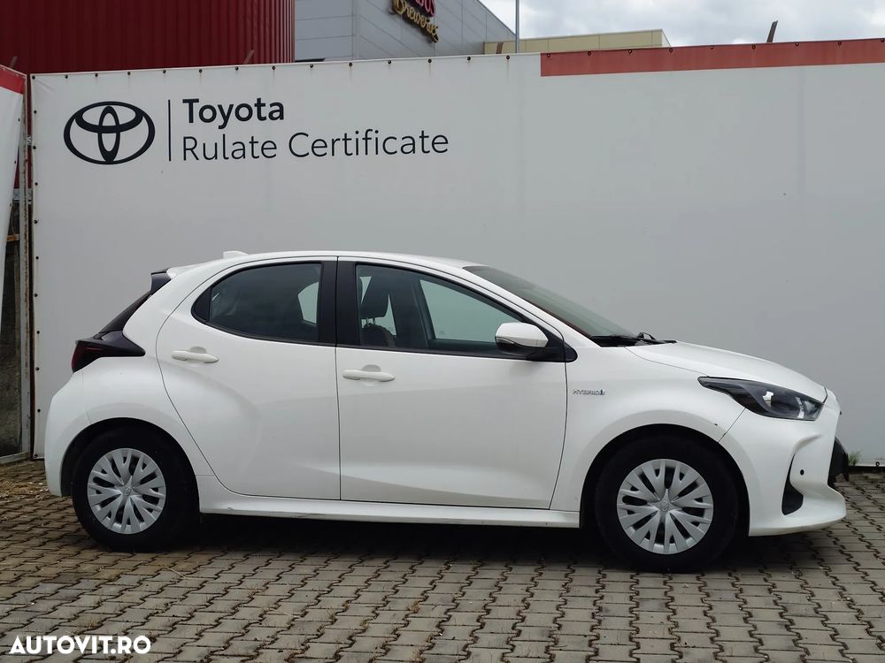 Toyota Yaris - 4