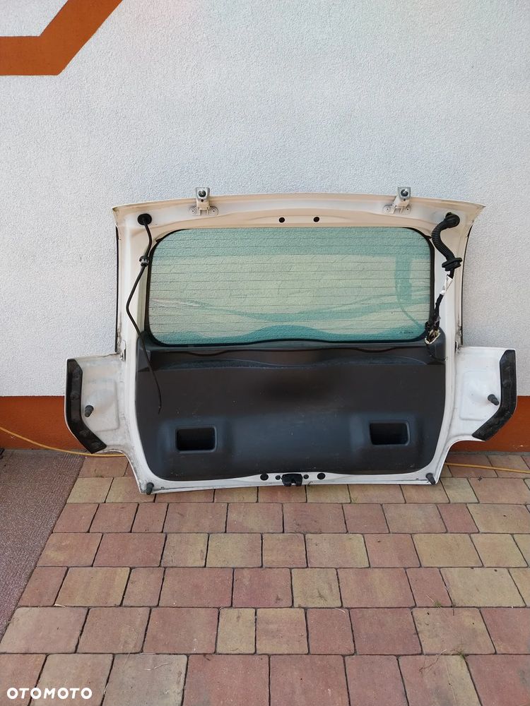 Klapa bagażnika Citroen C3 Picasso 2011 r EWPB - 2