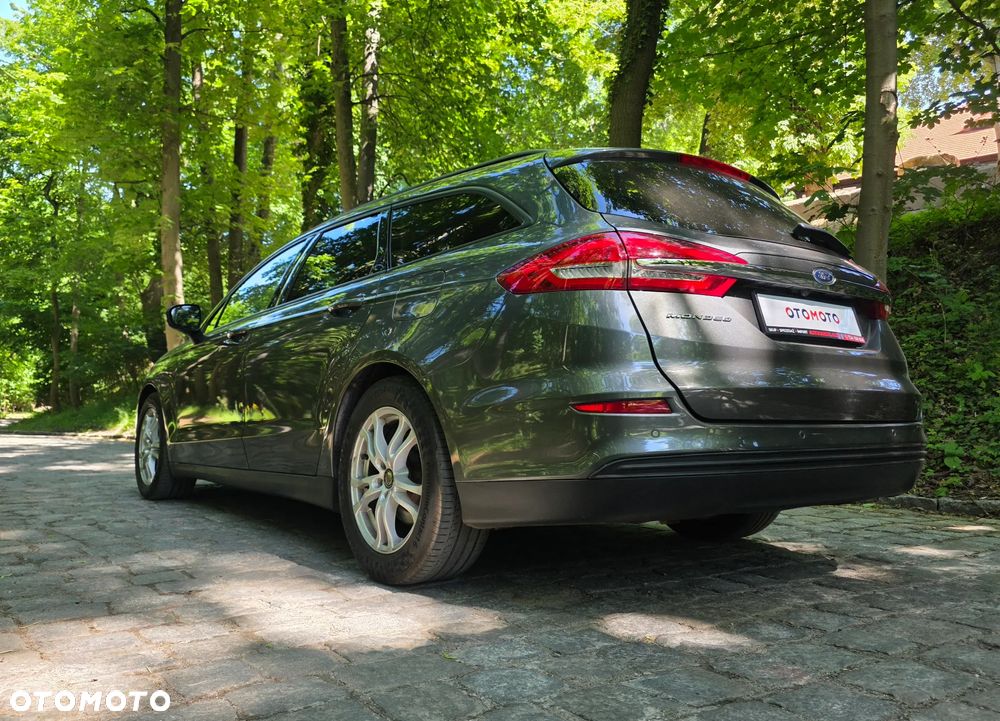 Ford Mondeo 2.0 TDCi Titanium - 16