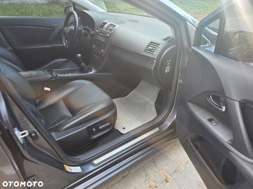 Toyota Avensis 2.0 D-4D Platinium - 6