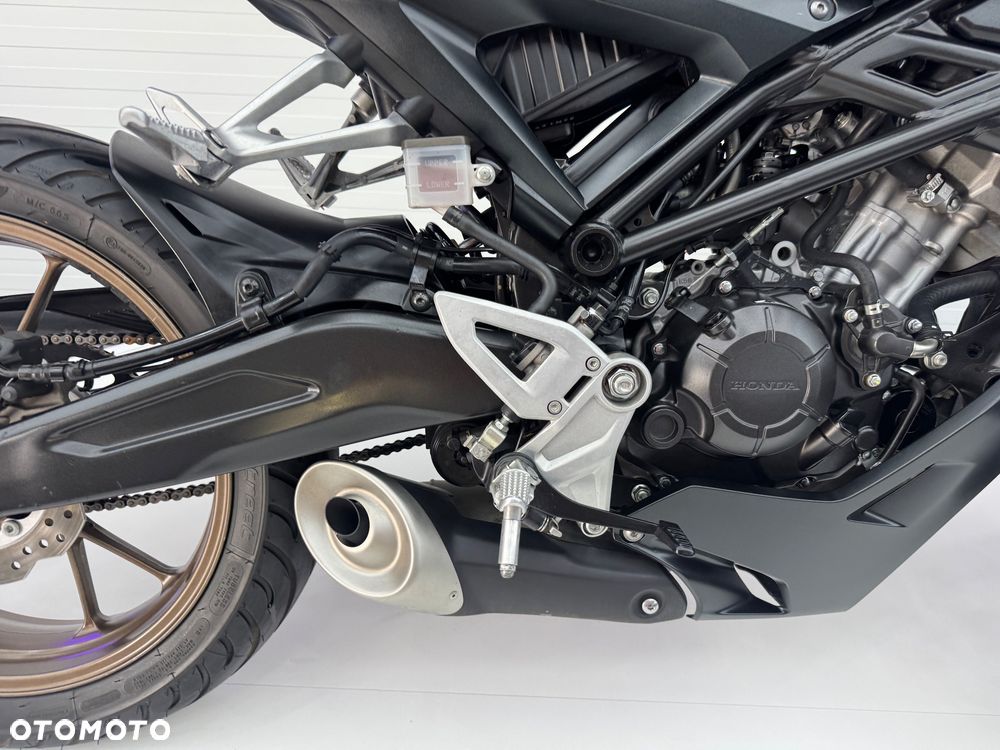 Honda CB - 15
