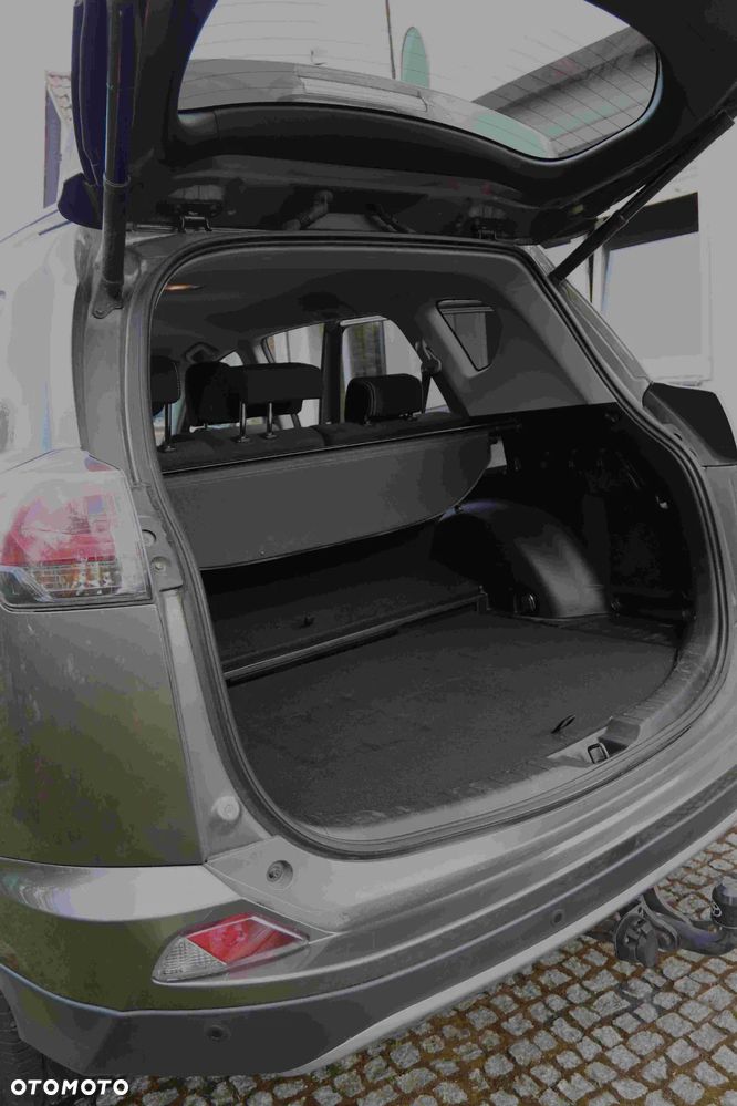 Toyota RAV4 - 4