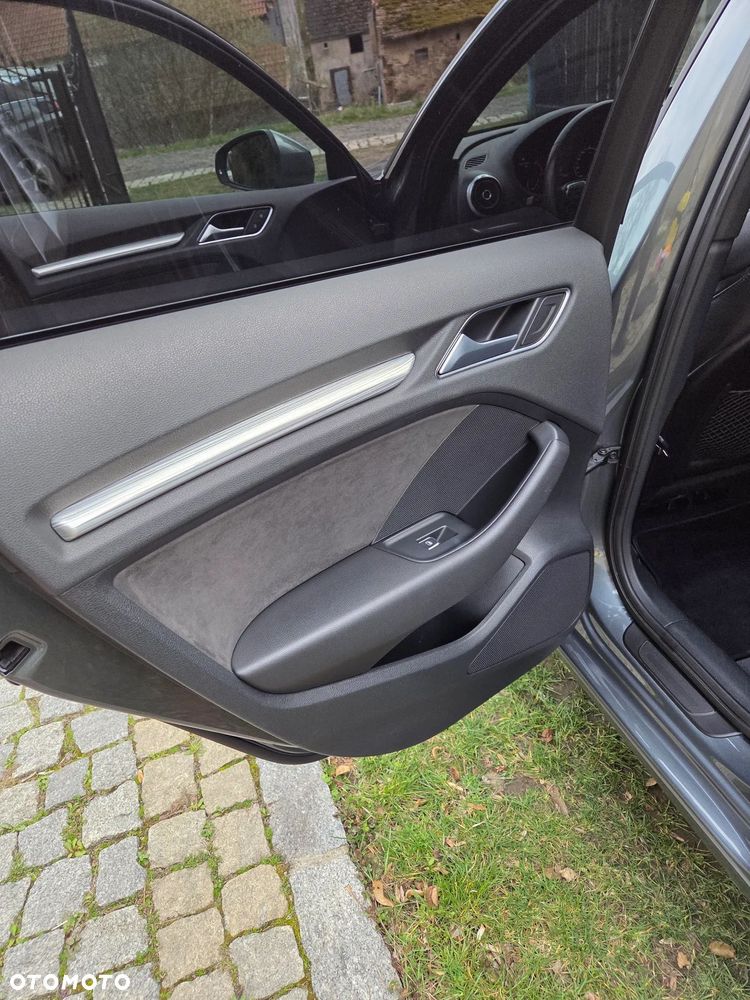 Audi A3 Sportback 2.0 TDI Ambiente - 31