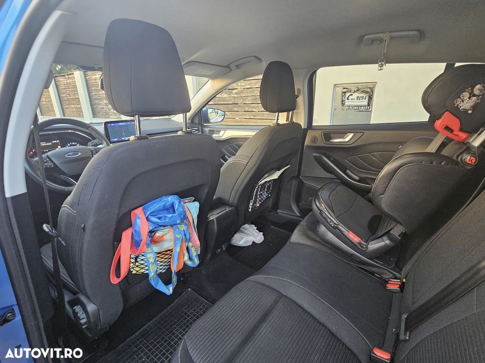 Ford Focus 2.0 EcoBlue Titanium Business - 12