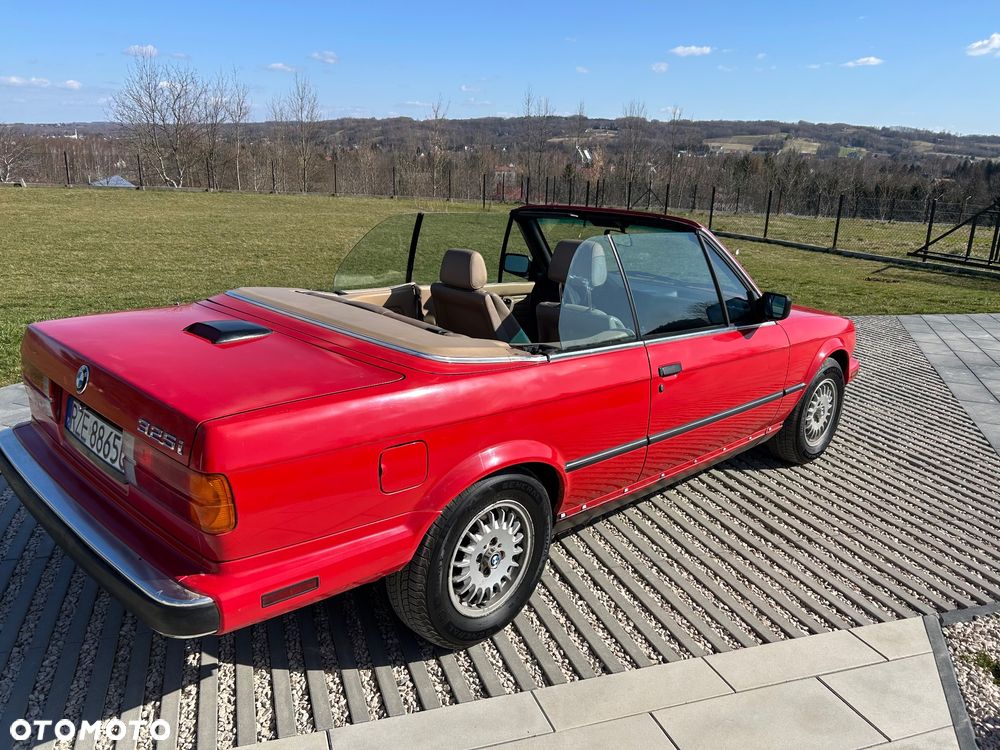 BMW Seria 3 325i - 4