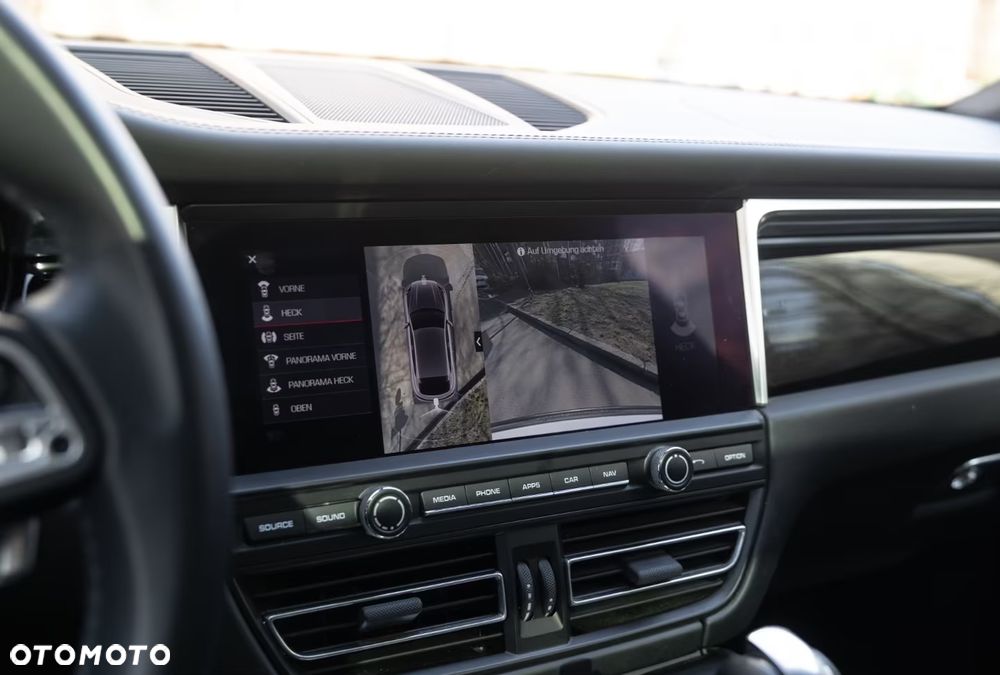 Porsche Macan - 16