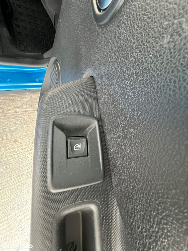 Dacia Sandero Stepway TCe 90 MT6 Comfort - 30