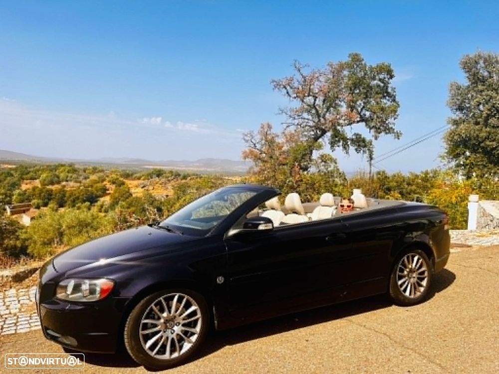 Volvo C70 2.0 D Momentum - 1