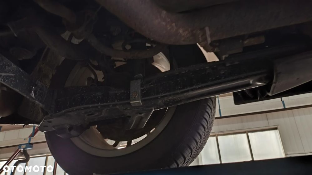 Alfa Romeo 159 1.9 JTDM 8V DPF - 17