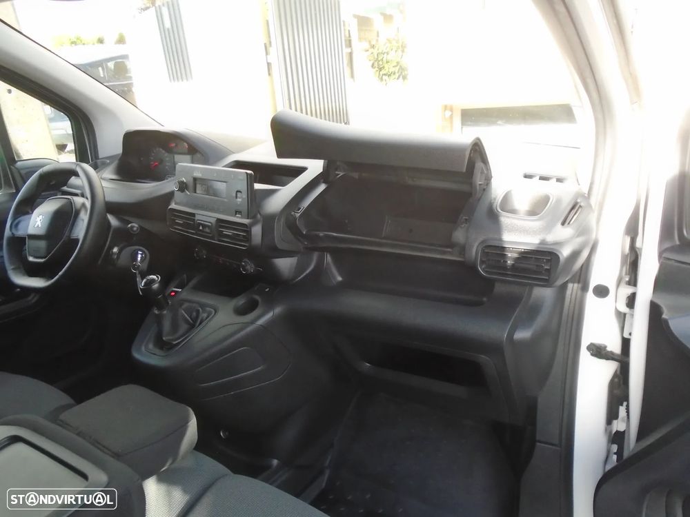 Peugeot Partner 1.5 BlueHDI NACIONAL 3- LUGARES IVA DEDUTIVEL - 12