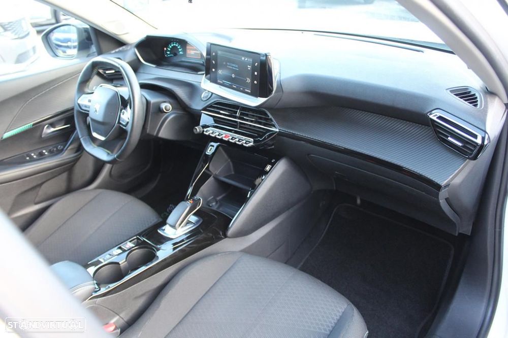 Peugeot e-2008 50 kWh Active Pack - 17