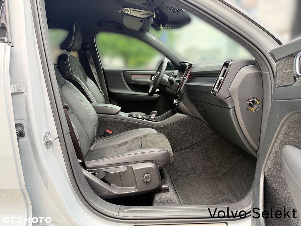 Volvo XC 40 - 24