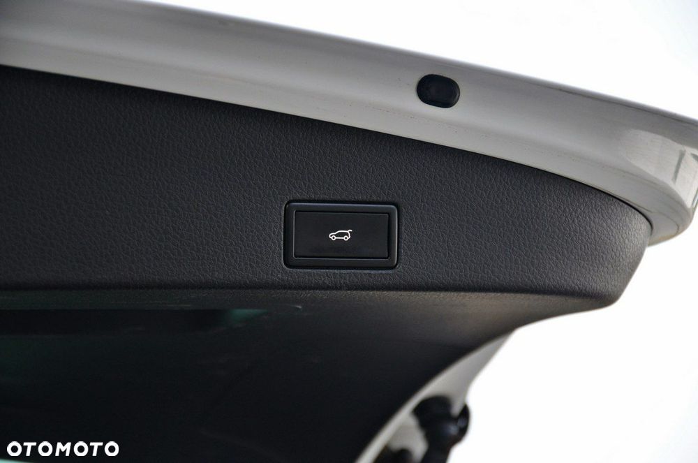 Volkswagen Touareg - 18