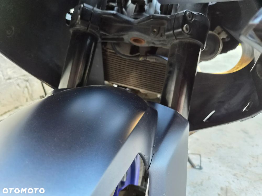 Yamaha YZF - 17