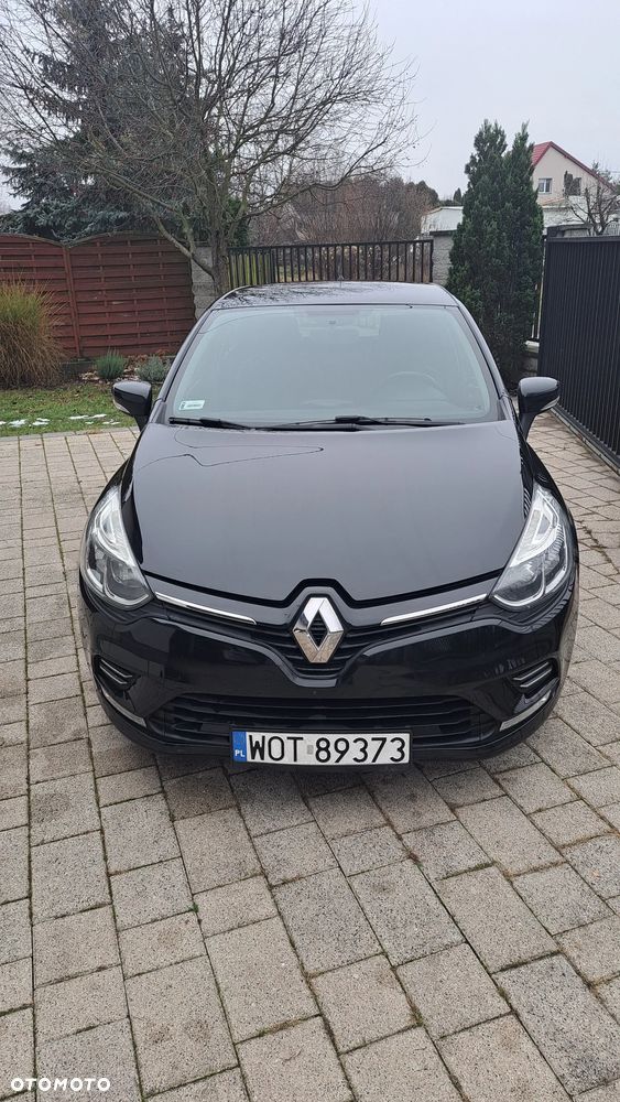 Renault Clio 1.2 16V 75 LIMITED - 1