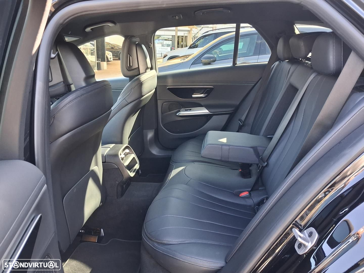 Mercedes-Benz E 220 d - 11