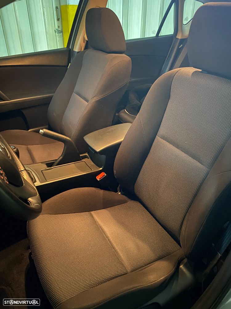 Mazda 3 MZ-CD 1.6 Sport - 8